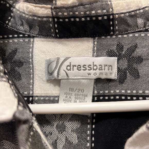 Women’s Blouse - Picture 2 of 3